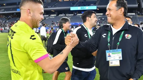 Jonathan Rodríguez y Juan Reynoso juntos en el Juego de las Estrellas.
