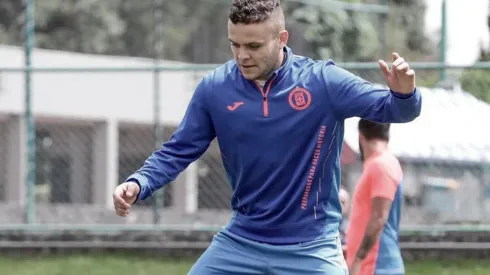 Jonathan Rodríguez se sumó a la lista de lesionados de Cruz Azul.
