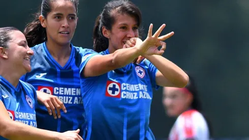 Karime Abud reafirmó su amor por Cruz Azul tras la derrota.
