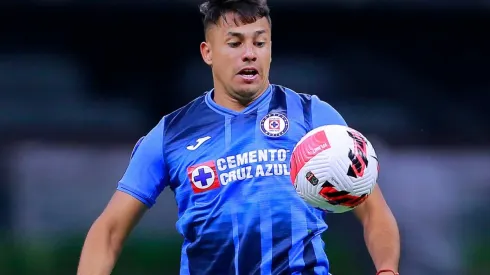 Iván Morales debutó en Concachampions con Cruz Azul frente al Forge FC.
