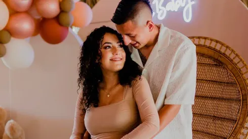 El Piojo Alvarado y Dayana Gómez van a ser papás.
