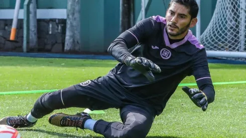 Jesús Corona no ha recuperado la titularidad en Cruz Azul.
