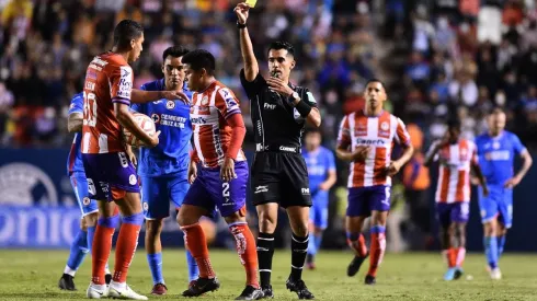 Adonai Escobedo fue el árbitro central del duelo Cruz Azul vs. Atlético San Luis
