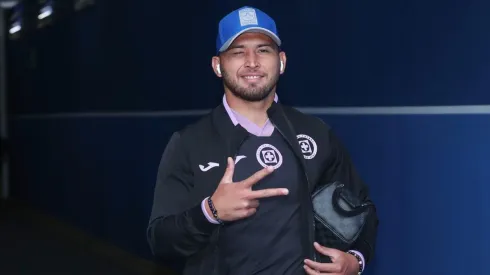 Juan Escobar en un partido con Cruz Azul
