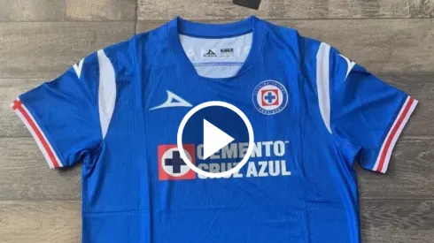 ¿La nueva playera de Cruz Azul?
