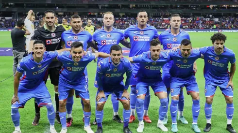 El defensor paraguayo salió con molestias en la rodilla del partido de pretemporada ante los Pumas de la UNAM.
