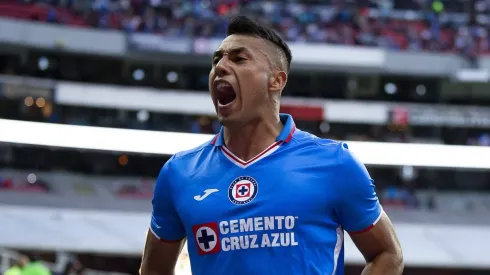 Iván Morales se va de Cruz Azul.
