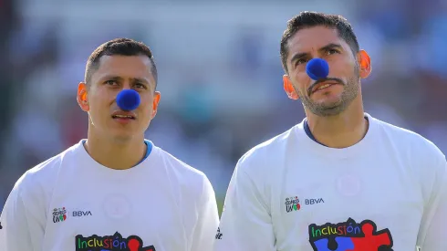 Cata Domínguez y Chuy Corona, ex jugadores de Cruz Azul.
