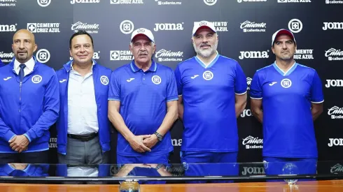 El auxiliar técnico tampoco seguirá con Cruz Azul una vez que se confirmó la salida de Ferretti.
