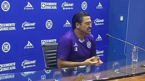 Joaquín Moreno fue presentado como DT de Cruz Azul.
