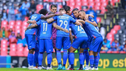 Cruz Azul vive horas calientes.
