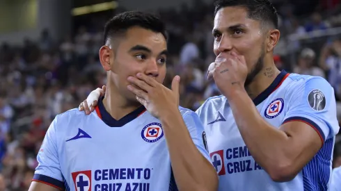 Carlos Rodríguez y Carlos Salcedo, titulares contra Tigres.
