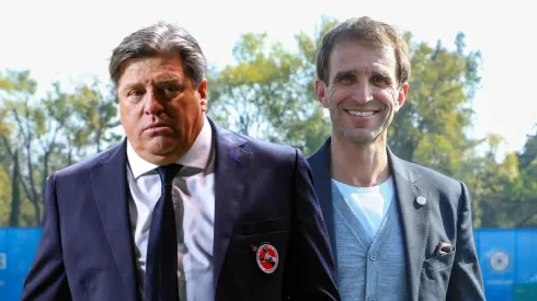 El Piojo Herrera se metió con el DD de Cruz Azul.
