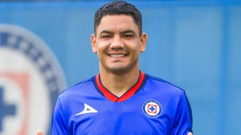 Toro Fernández ya es refuerzo de Cruz Azul.
