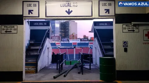 El logo de la cementera ya se encuentra en el Estadio Azul.
