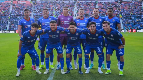 El jugador de Cruz Azul que está muy cerca del gol.
