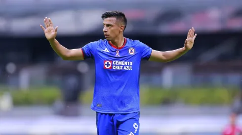 Ángel Sepúlveda defendió a Carlos Salcedo en Cruz Azul
