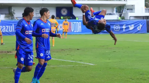 Hermano de Orbelín Peineda anotó gol.
