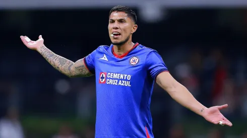 Carlos Salcedo, defensa de Cruz Azul.
