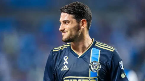 Feyenoord eligió al delantero que reemplazará a Santiago Giménez

