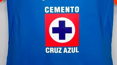 Volvería el logo en vertical de la cementera en la camiseta de Cruz Azul.
