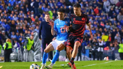 El lateral mexicano pidió a Ignacio Rivero que le contara como asistencia en el gol del uruguayo.
