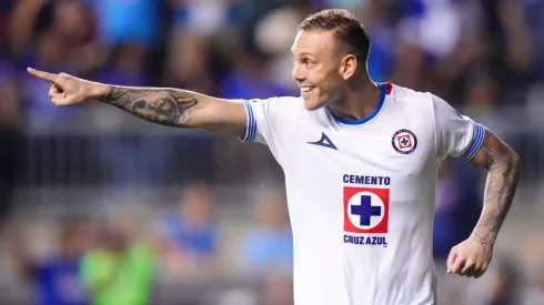 Rodolfo Rotondi renovó su contrato con Cruz Azul.
