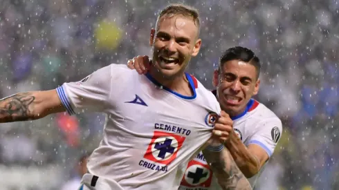 Rotondi se vistió de héroe para Cruz Azul.
