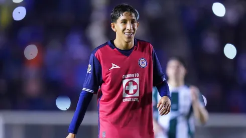 Christian Valdivia y su felicidad tras debutar en Cruz Azul.
