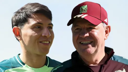 Javier Aguirre sorprende con Alexis Gutiérrez.
