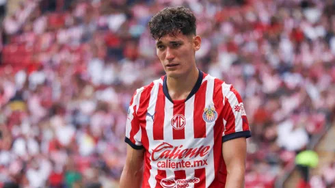 Jesús Orozco podría quedarse en Chivas.
