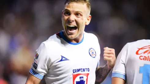 Rotondi sigue acaaprando la atención en Cruz Azul.
