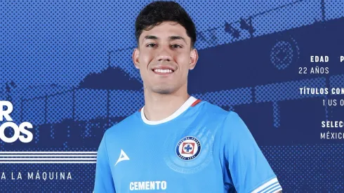 Omar Campos es oficialmente refuerzo de Cruz Azul.
