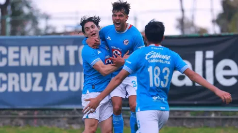 Luis Gutiérrez firmó el gol de último para el triunfo de Cruz Azul.
