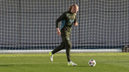 El camino a entrenar como un futbolista profesional sin riesgos de lesión