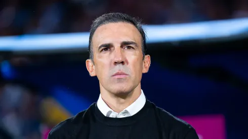 El entrenador uruguayo compareció ante los medios de comunicación y habló del defensor colombiano.

