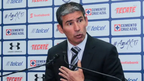 Yayo de la Torre cargó en contra de Martín Anselmi.
