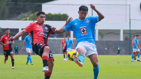 El mediocampista polaco es baja de última hora por dolencias en el cuello. Sí estará para el choque de vuelta.
