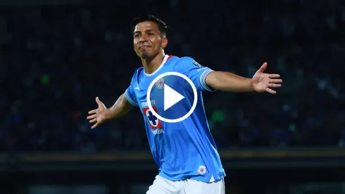 Cruz Azul pasó los cuartos ante León y se reencontrará con América.
