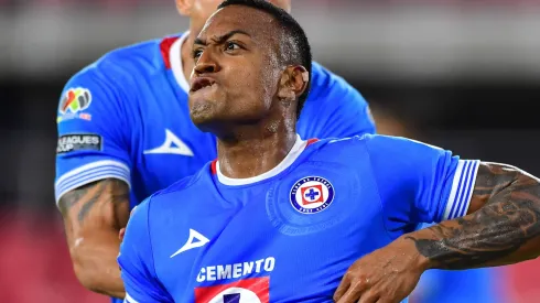 El central colombiano tuvo su premio y regresa a su seleccionado.
