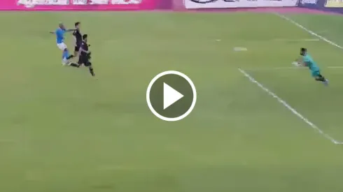 Gonzalo Piovi sorprendió a todos en Cruz Azul con un golazo.
