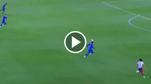 Accidentado gol de descuento de San Luis a Cruz Azul.
