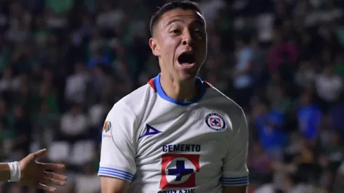 El '10' cementero contó varias cosas sobre el vestidor.
