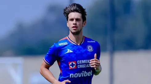 Iñigo Cuesta, el joven que Larcamón comenzó a concentrar.

