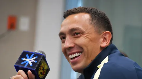 El ahora portero de Boca Juniors se rindió ante una leyenda de los cementeros: "Caminaba mucho", comentó.
