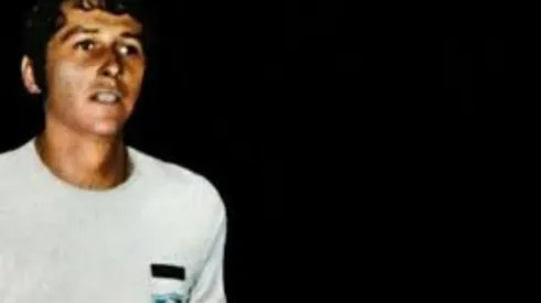 Según Edgardo Marín no habría gol 216 de Chamaco.
