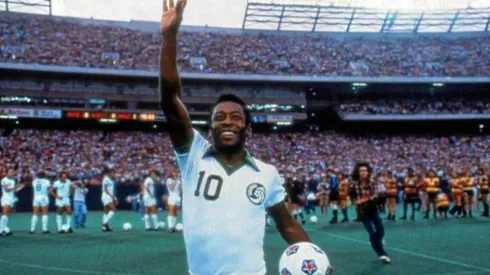 Pelé finalizó su carrera en el New York Cosmos
