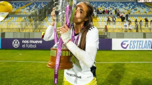 Antonia Canales se despidió de Colo Colo tras levantar el título 14 del Cacique Femenino
