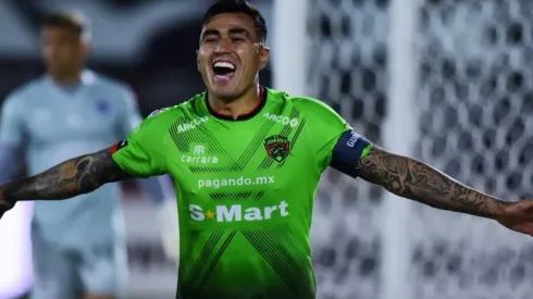 Colo Colo manda oferta por Darío Lezcano
