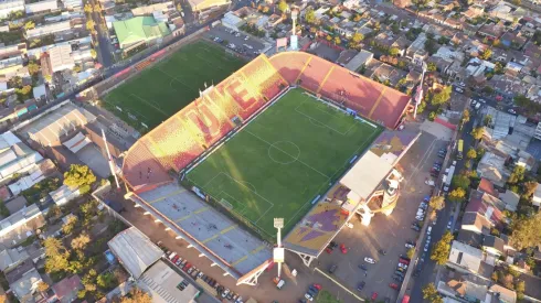 Colo Colo y la UC se verán las caras en Santa Laura
